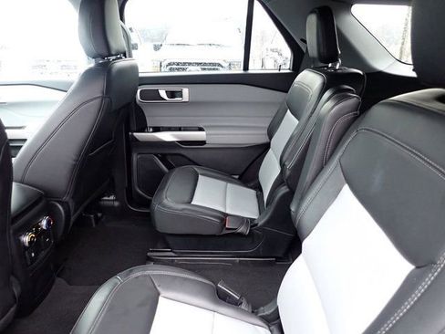 Certified 2023 Ford Explorer XLT w/ Equipment Group 202A image 18