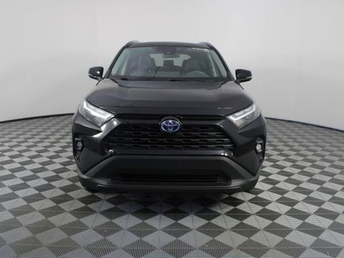 Used 2023 Toyota RAV4 XLE Premium image 29