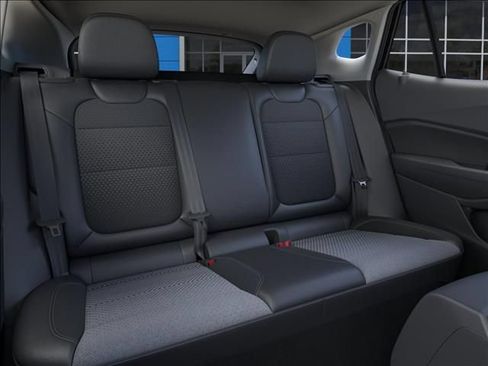 New 2026 Chevrolet Trax LT FWD image 17