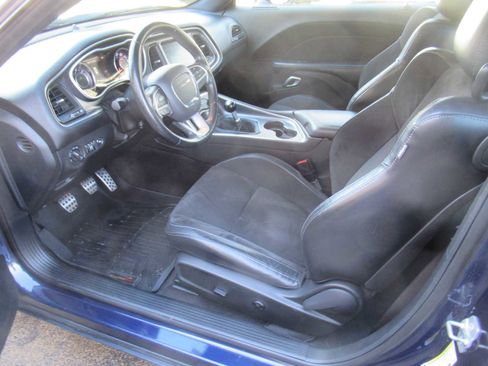 Used 2015 Dodge Challenger R/T Plus image 25