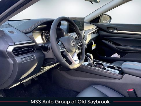 New 2025 Nissan Altima 2.5 SR w/ SR Premium Package image 7