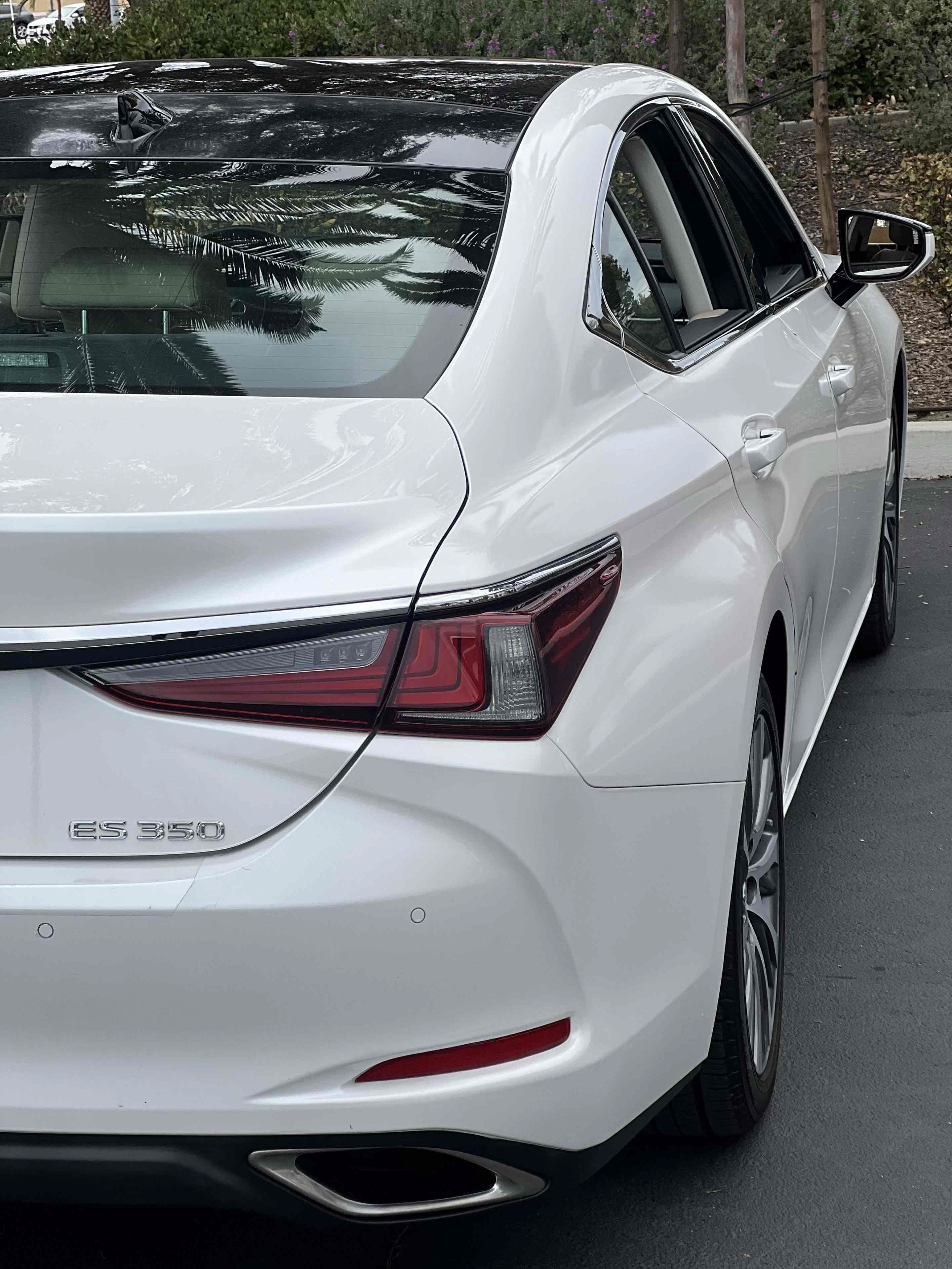 Used 2019 Lexus ES 350 w/ Premium Package FWD image 13