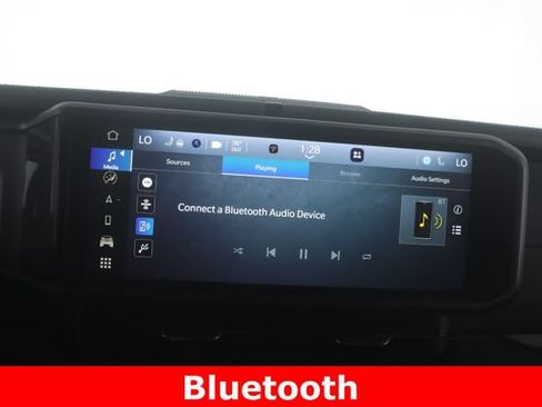 Used 2024 Jeep Gladiator Rubicon w/ Technology Group AWD/4WD image 22