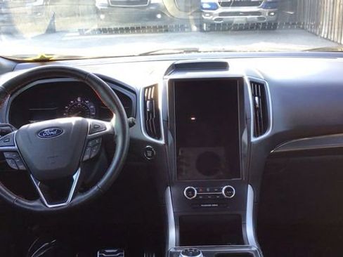 Certified 2024 Ford Edge ST-Line image 15