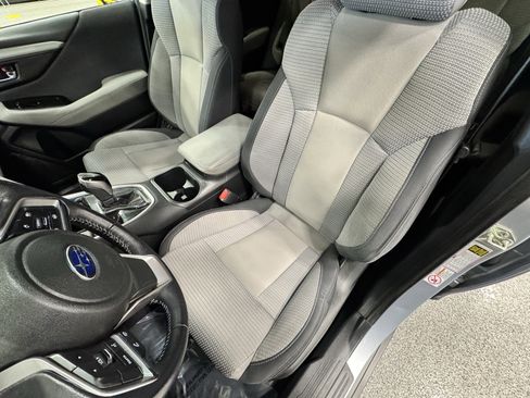 Used 2020 Subaru Outback Premium image 18