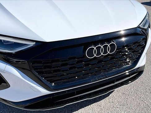 Certified 2024 Audi Q8 e-tron Premium image 11
