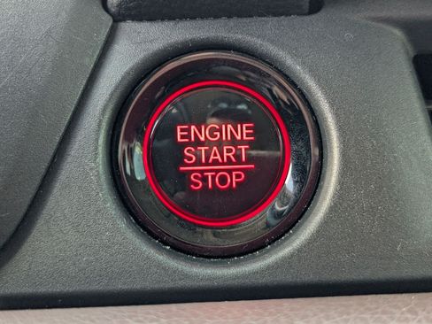 Used 2023 Honda Pilot Elite image 19