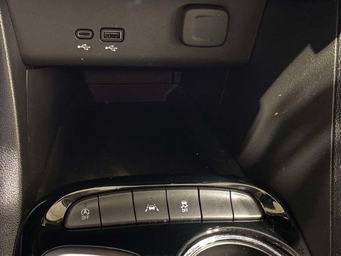 Used 2024 Buick Encore GX Preferred FWD image 30