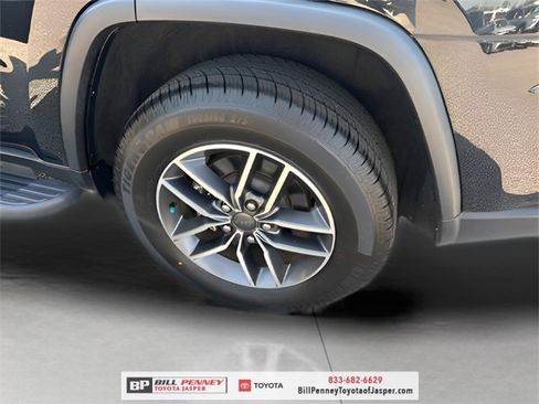 Used 2022 Jeep Grand Cherokee Limited w/ Trailer Tow Group IV image 16