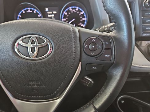 Used 2018 Toyota RAV4 XLE image 25