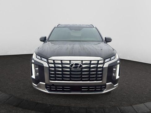 Used 2024 Hyundai Palisade Calligraphy image 2