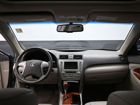 Used 2011 Toyota Camry Hybrid image 28