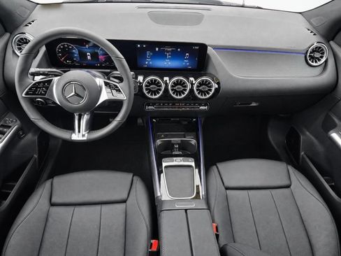 New 2026 Mercedes-Benz GLA 250 4MATIC image 17