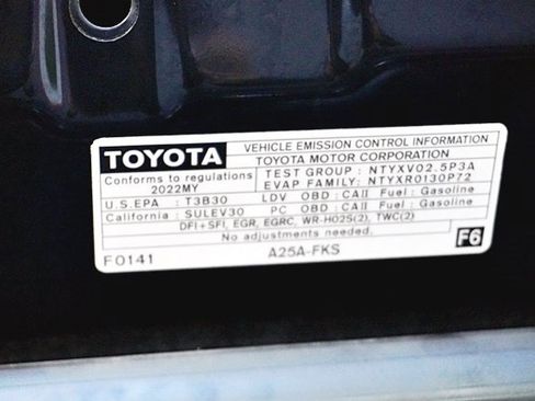 Used 2022 Toyota Camry SE image 31