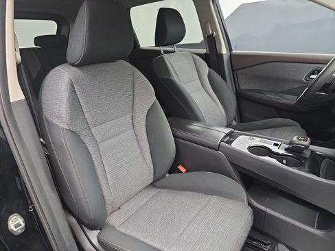 Used 2021 Nissan Rogue SV image 45