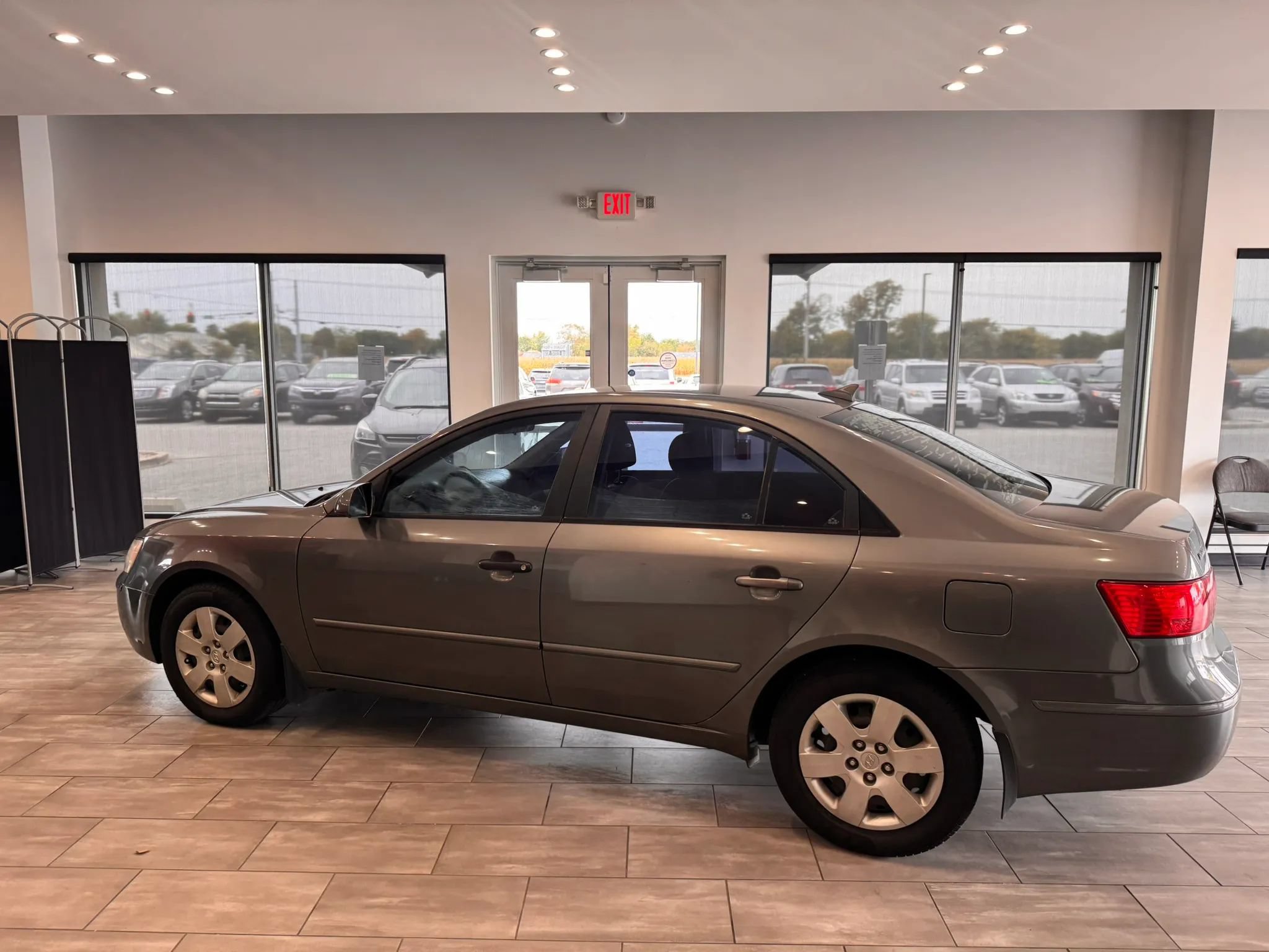 Used 2010 Hyundai Sonata GLS FWD image 10