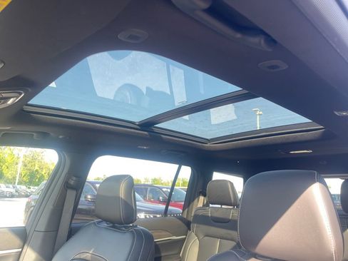 New 2026 Jeep Grand Cherokee L Limited AWD/4WD image 19