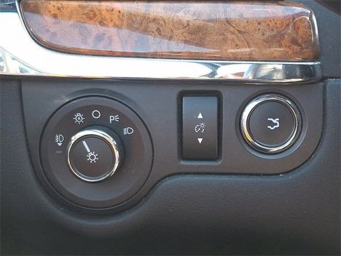 Used 2014 Lincoln MKS AWD w/ Equipment Group 201A image 22