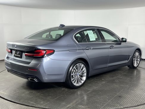 Certified 2022 BMW 530i xDrive w/ Premium Package image 5