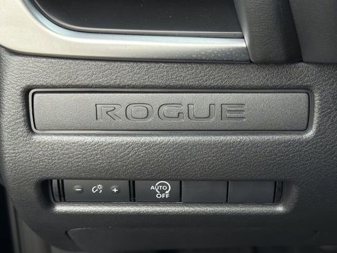 Certified 2025 Nissan Rogue S image 13