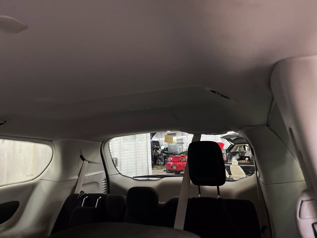 Used 2023 Chrysler Voyager LX FWD image 26