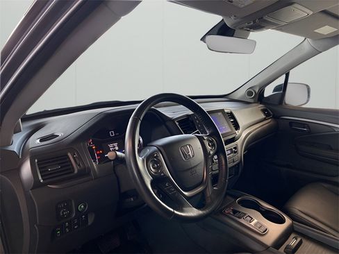 Used 2023 Honda Ridgeline RTL-E image 11