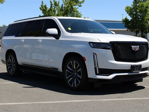 Used 2022 Cadillac Escalade ESV Sport Platinum AWD/4WD image 8