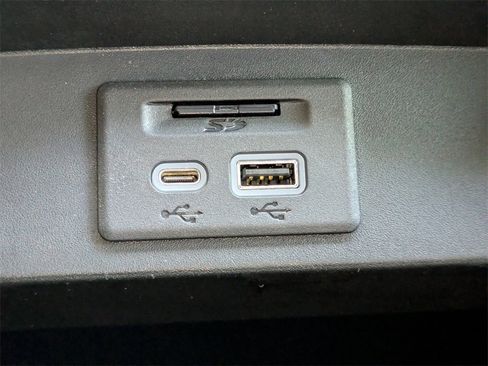 Used 2021 GMC Yukon AT4 w/ Rear Media and Nav Package image 37