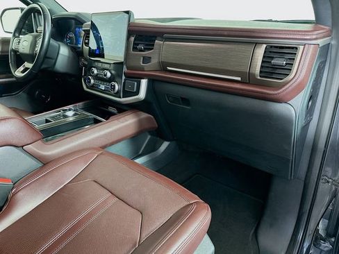 Used 2024 Ford Expedition Max Limited image 33