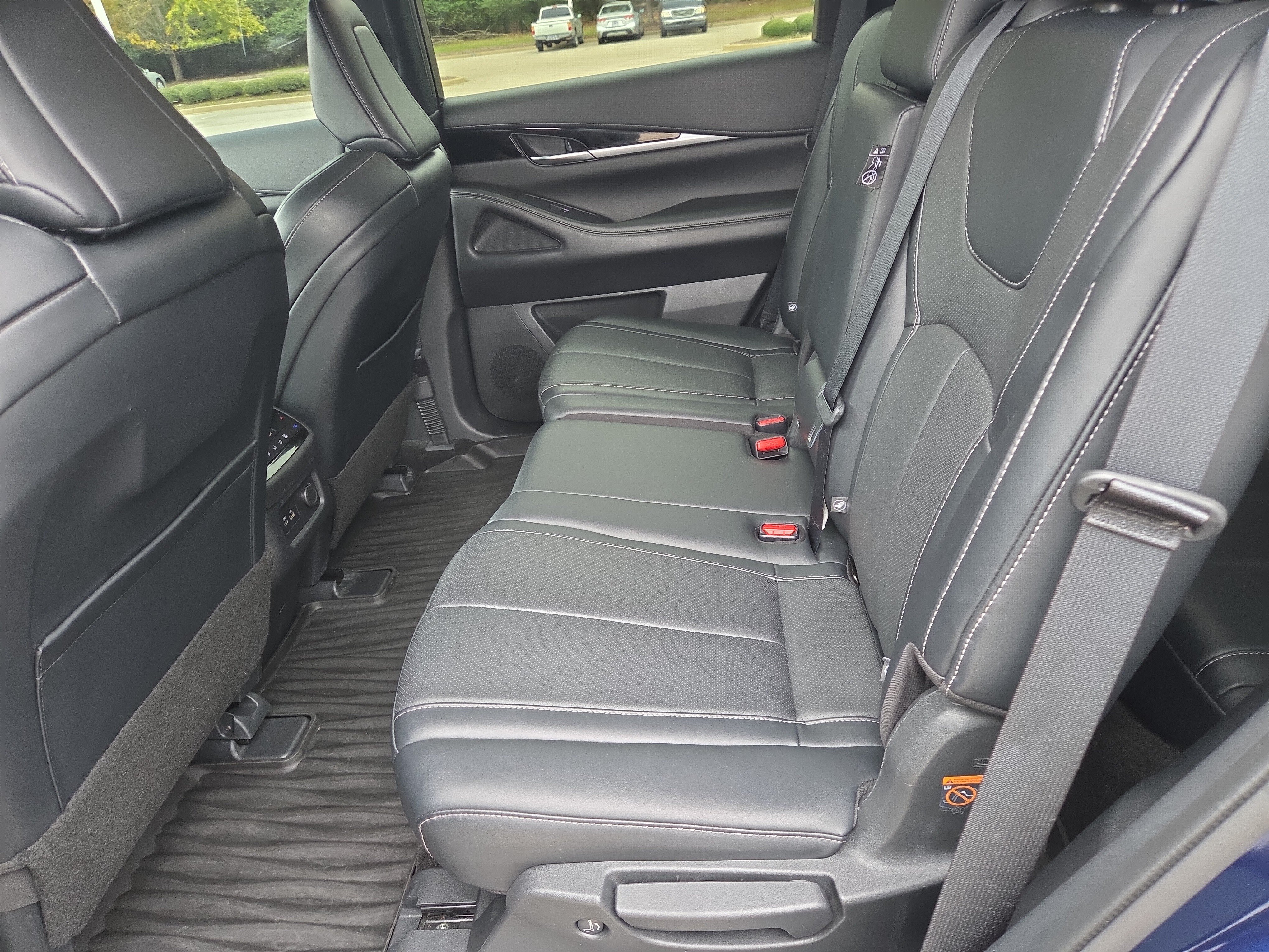 Used 2024 INFINITI QX60 Pure AWD/4WD image 7