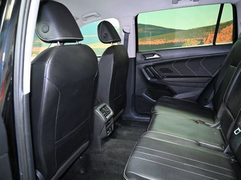 Used 2024 Volkswagen Tiguan SE image 51