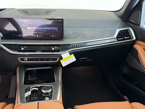 New 2026 BMW X5 xDrive50e AWD/4WD image 19
