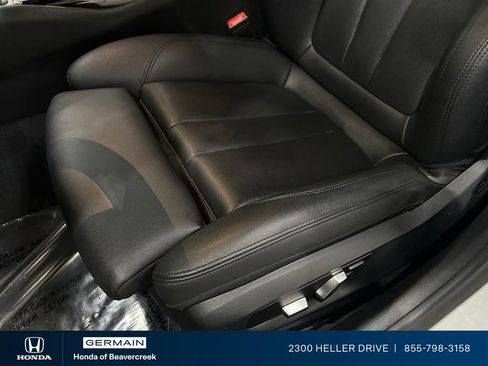 Used 2018 BMW 530e xDrive w/ Premium Package 2 image 19