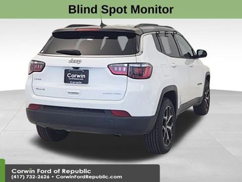 Used 2025 Jeep Compass Limited AWD/4WD image 8