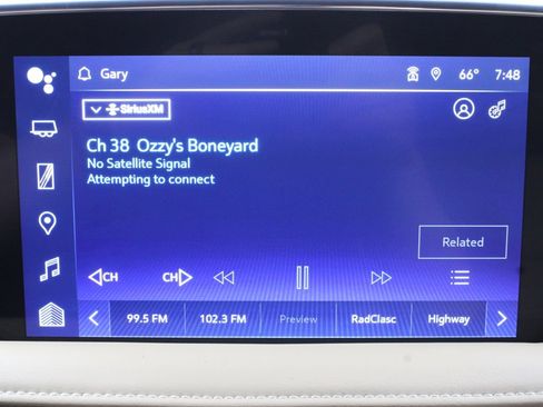 Used 2024 Chevrolet Suburban Premier AWD/4WD image 31