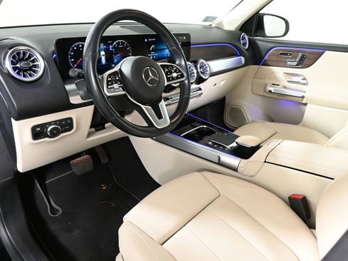 Certified 2023 Mercedes-Benz GLB 250 4MATIC image 13