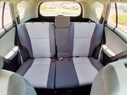 Used 2015 Toyota RAV4 LE FWD image 20