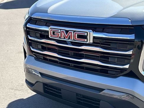 Used 2025 GMC Terrain Elevation image 31