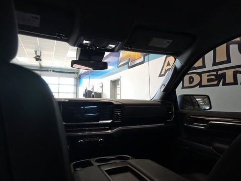 Used 2024 GMC Sierra 1500 Elevation image 14