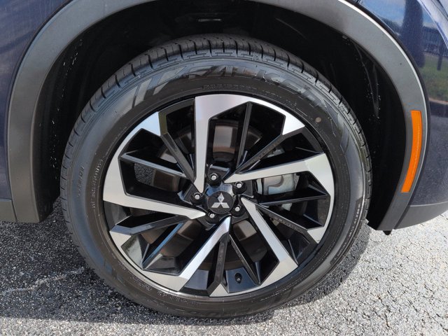 Used 2023 Mitsubishi Outlander SE AWD/4WD image 11
