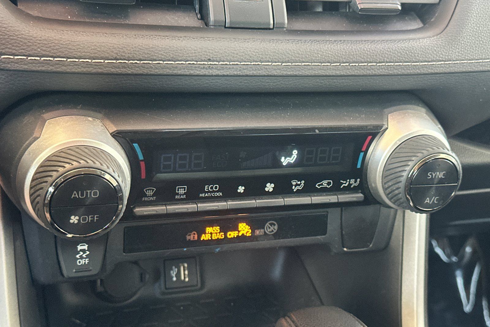 Certified 2023 Toyota RAV4 LE AWD/4WD image 24