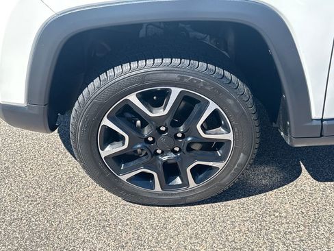 Used 2019 Jeep Compass Trailhawk AWD/4WD image 36
