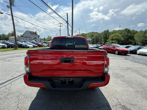 Used 2021 Toyota Tacoma SR w/ SR Convenience Package RWD image 4