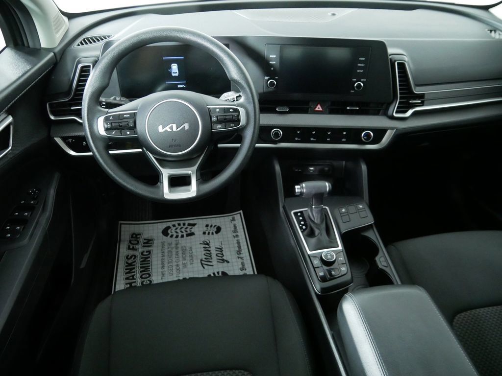 Used 2023 Kia Sportage LX AWD/4WD image 23