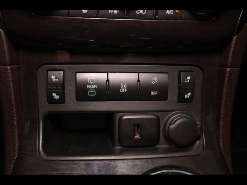 Used 2017 Buick Enclave Leather AWD/4WD image 10