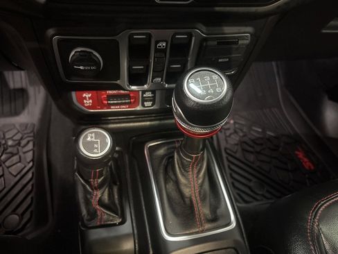 Used 2020 Jeep Gladiator Rubicon image 18