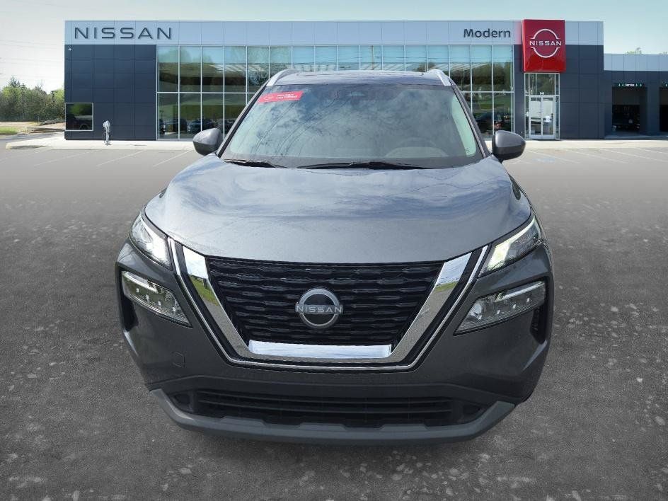 Certified 2023 Nissan Rogue SV w/ SV Premium B Package FWD image 2