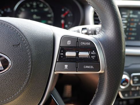 Used 2019 Kia Sorento SX AWD/4WD image 36