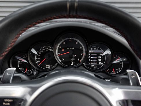 Certified 2014 Porsche 911 Turbo S AWD/4WD image 21