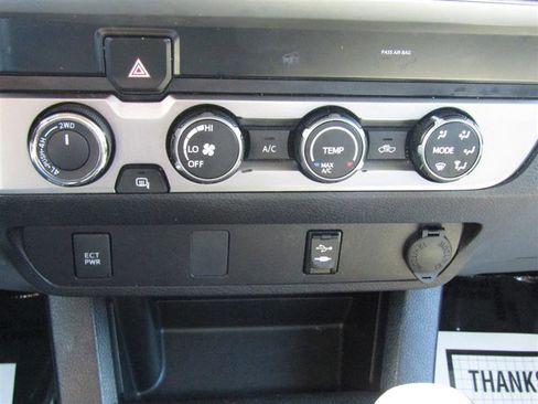 Used 2019 Toyota Tacoma SR w/ SX Package image 20